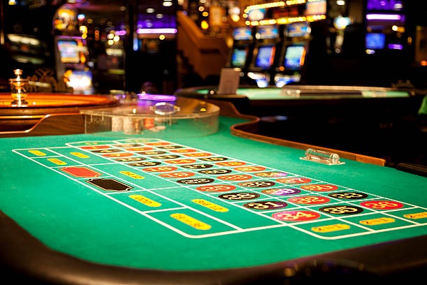 Live dealer baccarat table on babototo platform